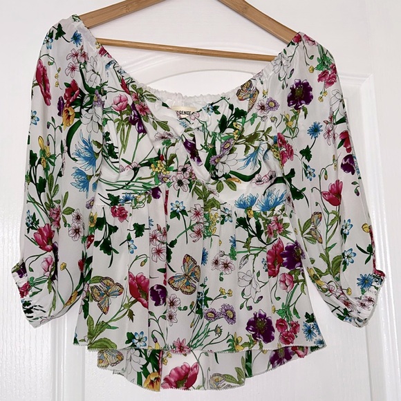 L'AGENCE
Elena Silk Off-the-Shoulder Blouse - Picture 2 of 8